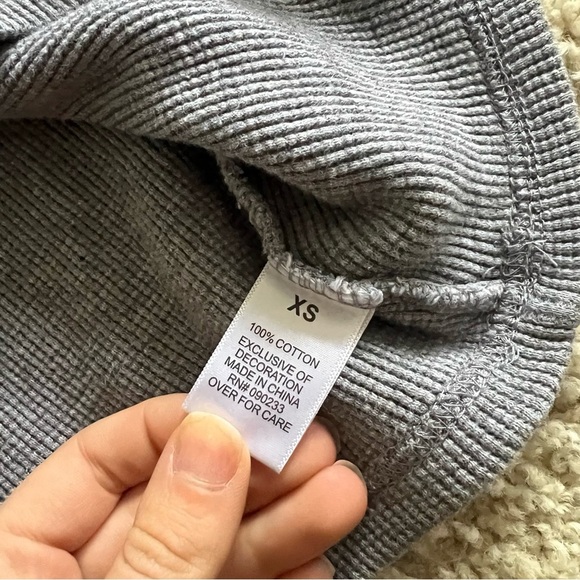 Essentials ribbed long sleeve - Picture 4 of 5